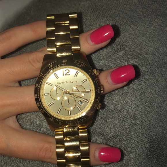 Michael Kors GOLD watch - Picture 3 of 3